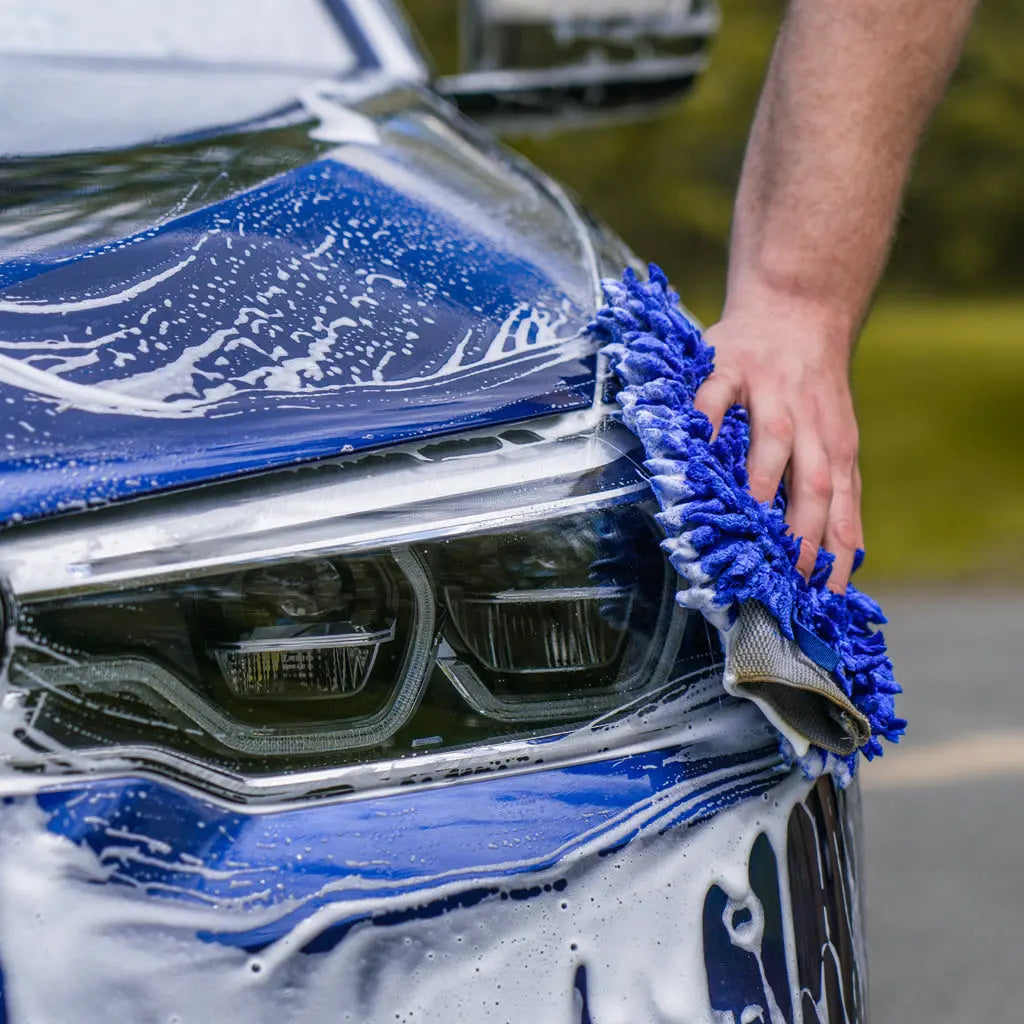 Car wash shampoo with advanced graphene technology